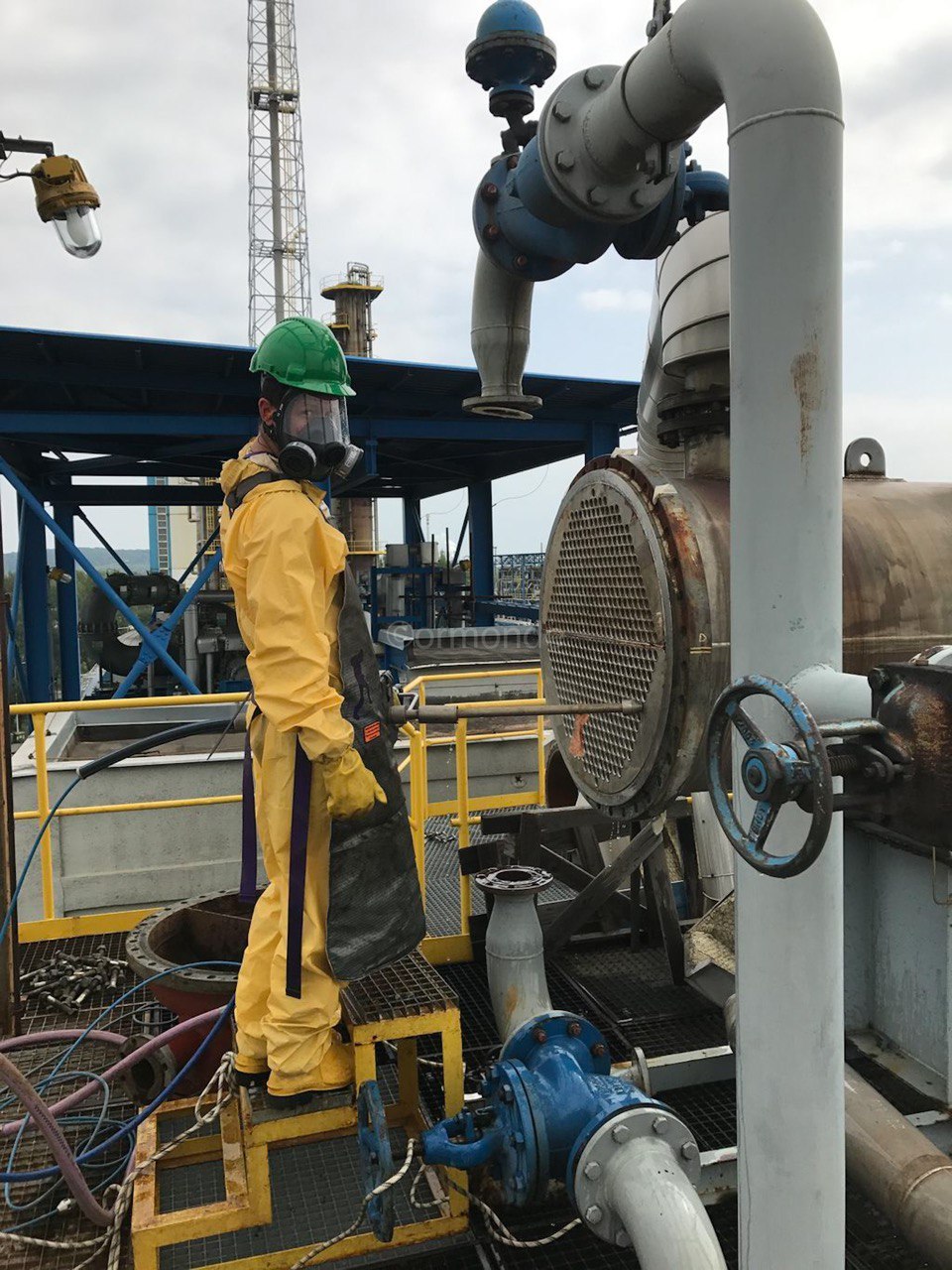 Ultra high pressure water jet pump 2500 bar for industrial cleaning